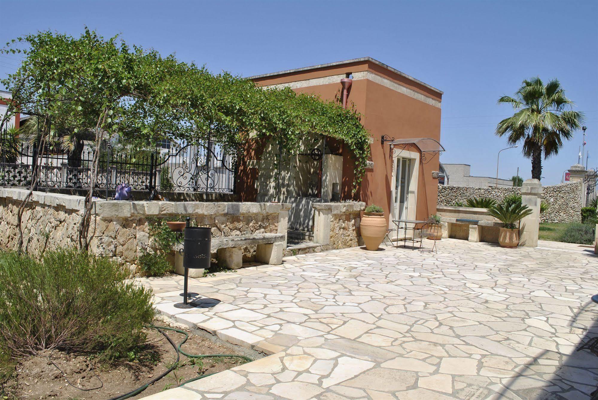 Tenuta Masseria Del Gallo Calimera  Zewnętrze zdjęcie